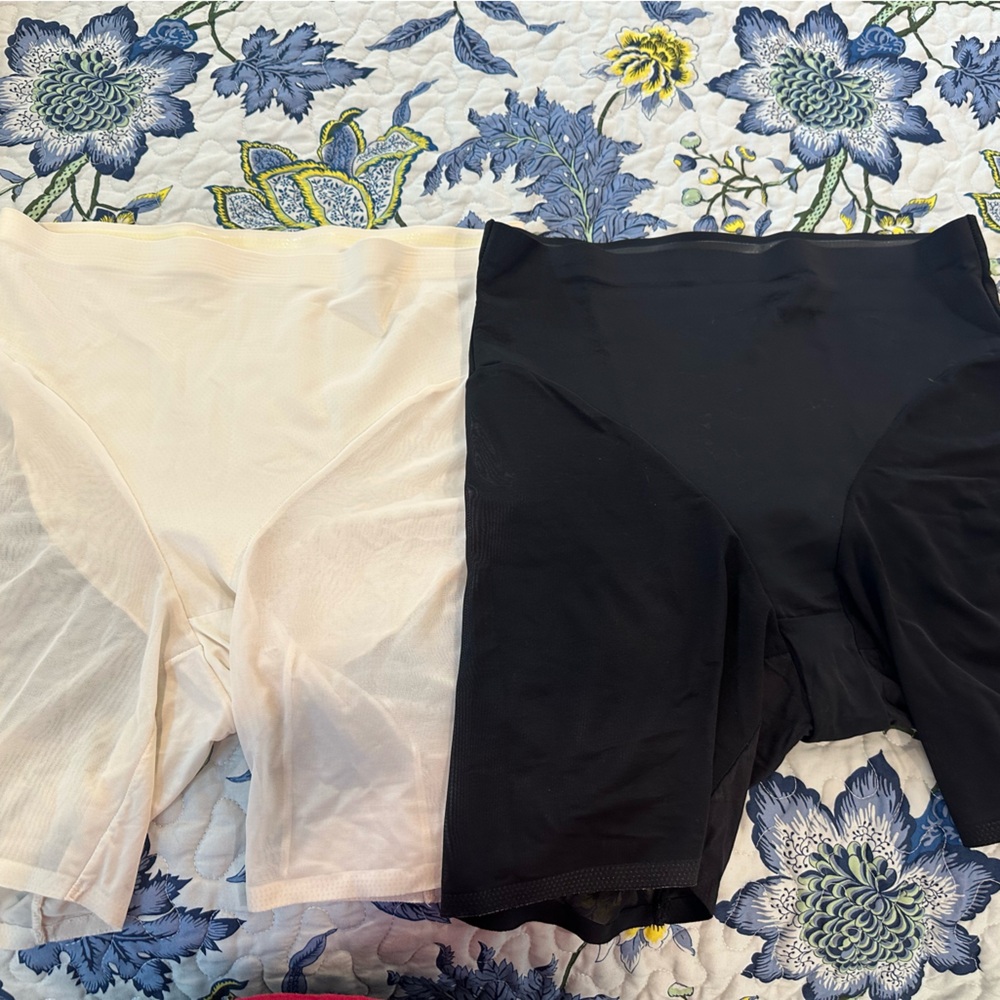 Shapermint Black and Cream Shapewear Set